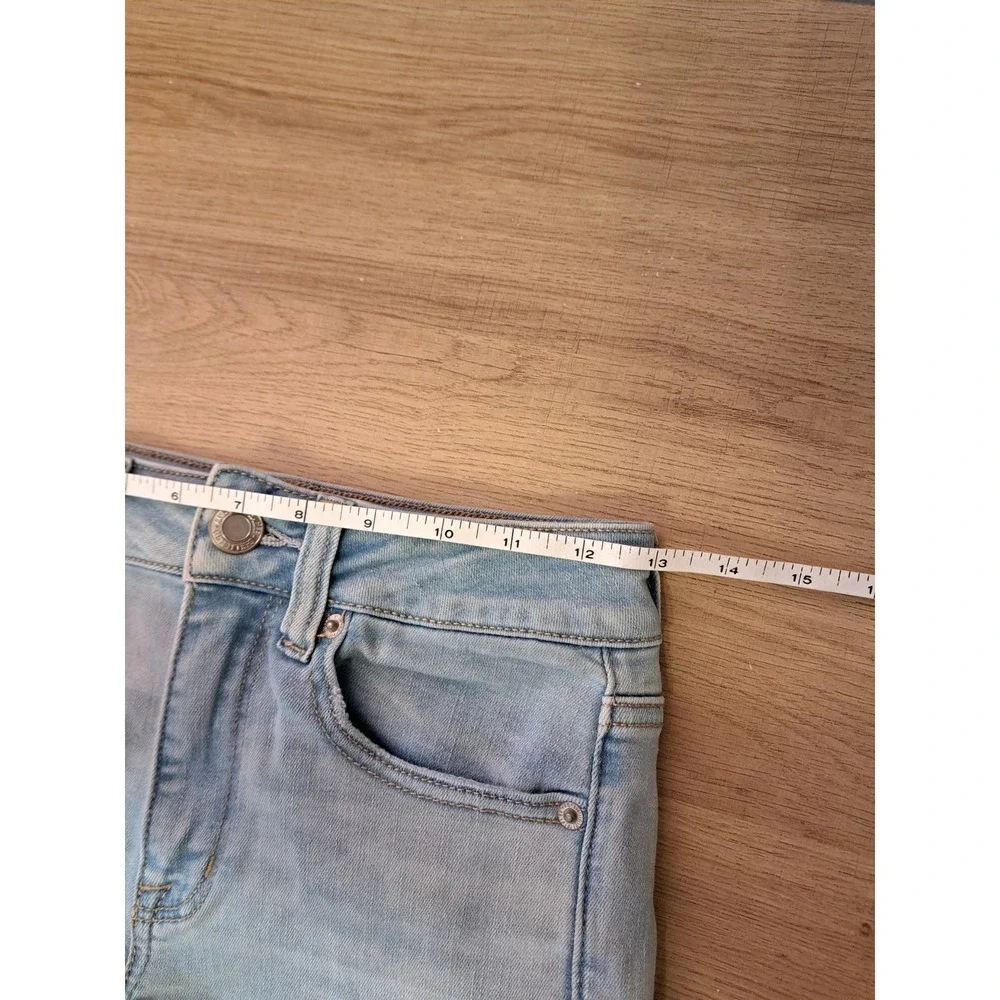 American Eagle Stretch Hi-Rise Shortie Light Wash Jean Shorts W 26 - Picture 6 of 7